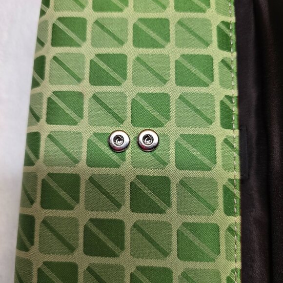 NWOT Nine & Co by Nine West Women’s Broadway Green & Brown Trifold wallet - Picture 4 of 7